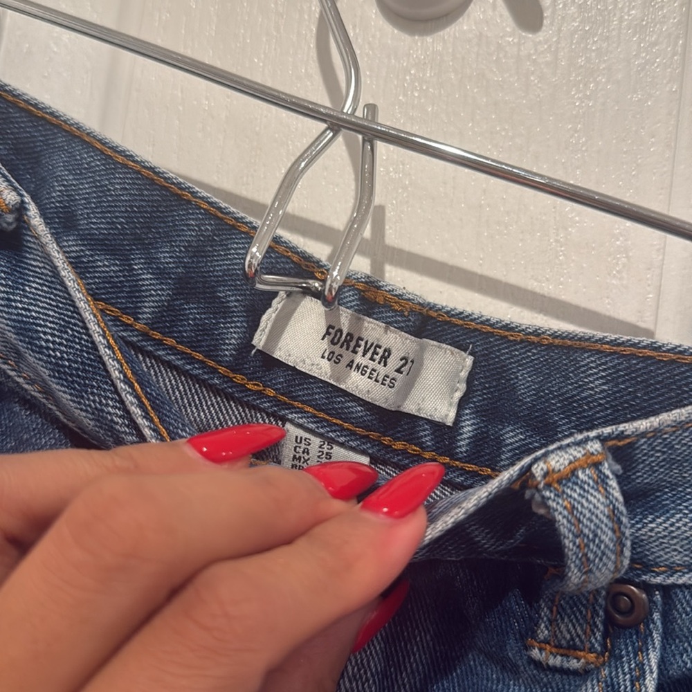🎁Forever 21 women’s shorts - Picture 4 of 6